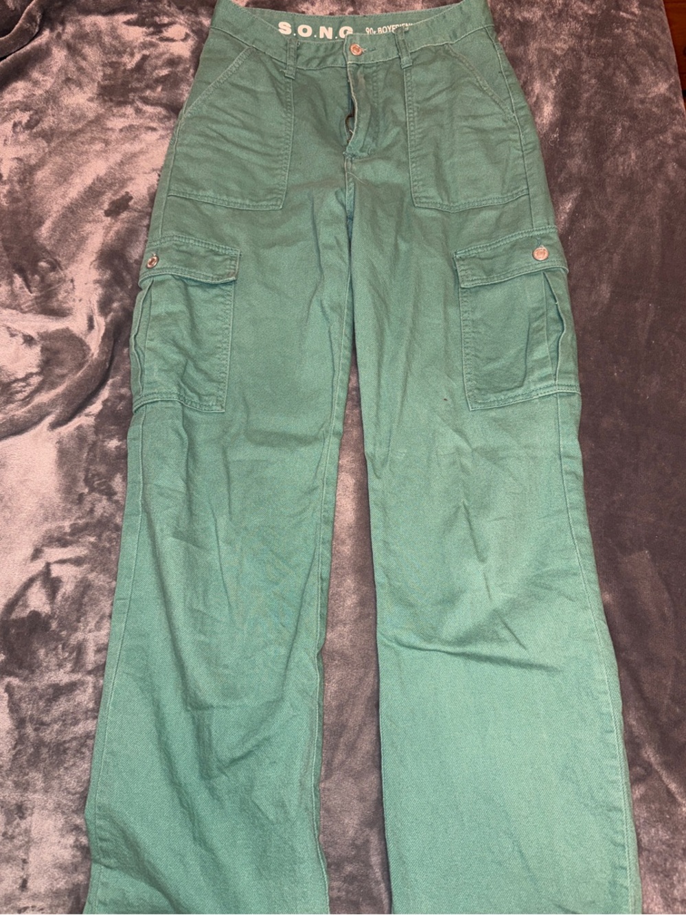 Women’s Green Cargo Pants
